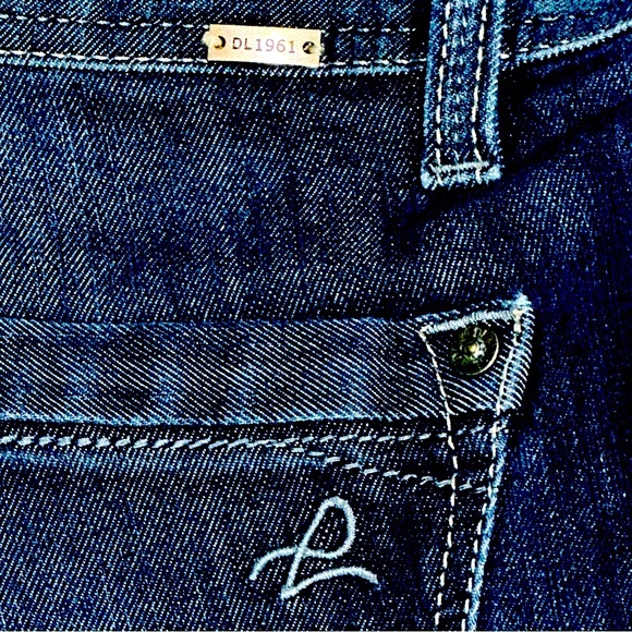 👖🎵 DL1961 Joy Super High Rise Flare Jeans | Dark Blue Wash | Sz 28 70s Revival - Picture 4 of 5